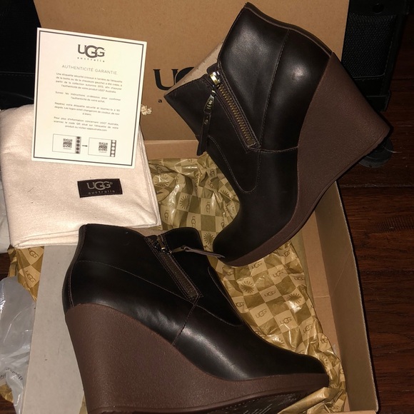 Ugg Meredith Boots - Picture 2 of 7